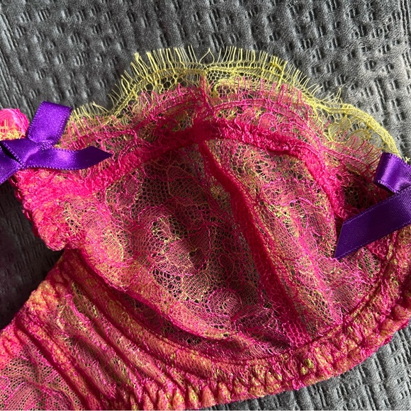 RARE Agent Provocateur Ariel Full Set — pink/purple lace w/ yellow - Picture 7 of 16
